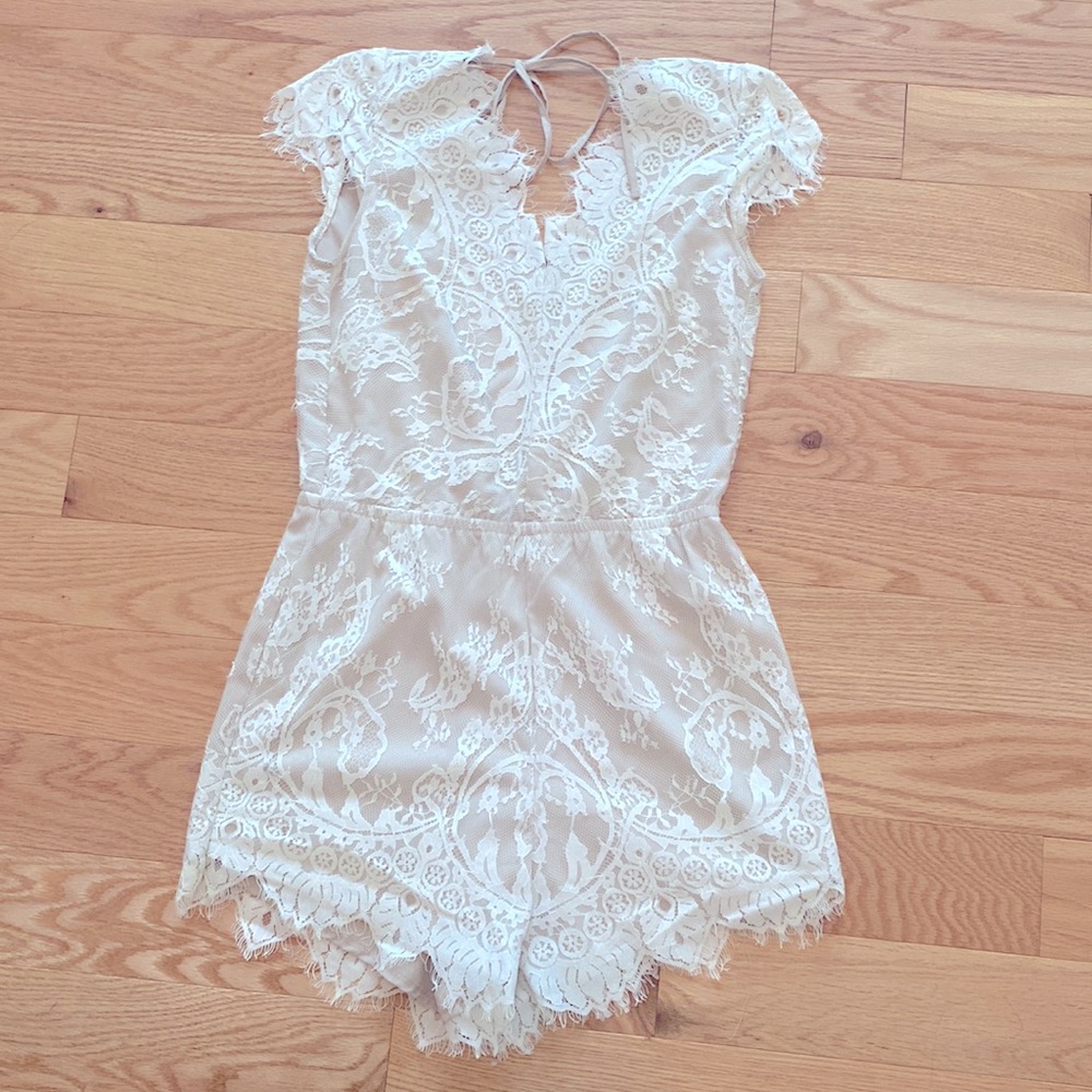 White lace romper Sabo skirt size xs